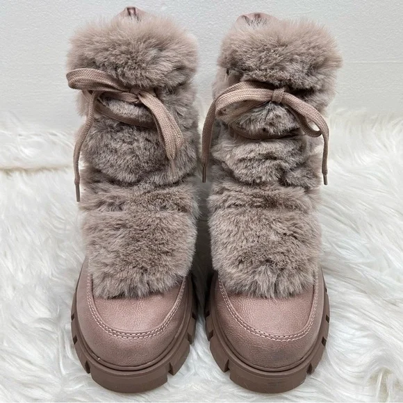 XOXO Odonna Taupe Lace Up Fur Buckle Ankle Booties 9.5 - Picture 2 of 12
